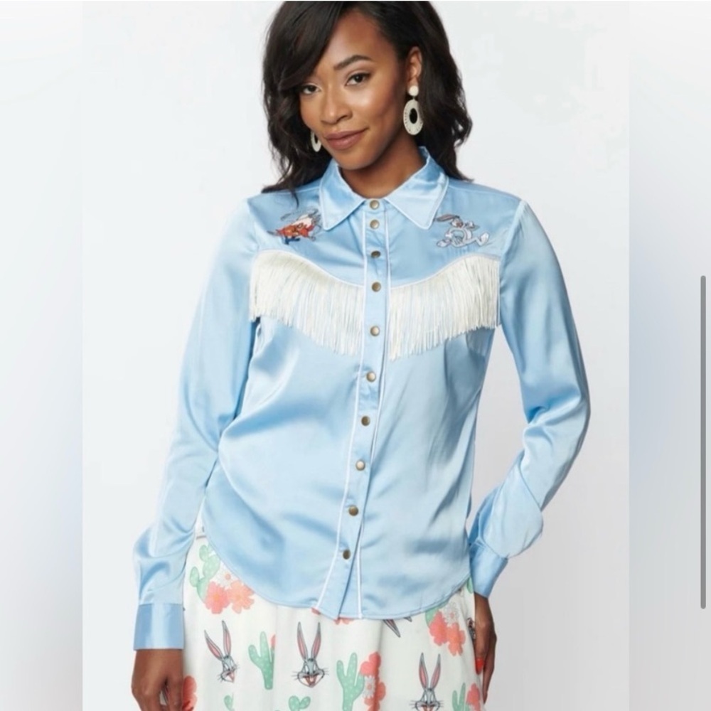 Unique vintage x looney tunes western fringe top size 1x